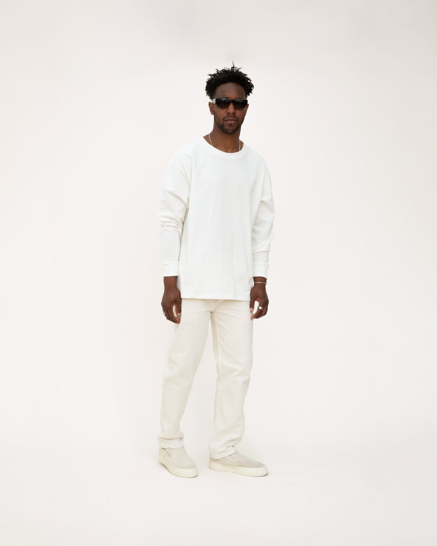 mens tshirt, oversized tshirt, long sleeve tshirt, outfit