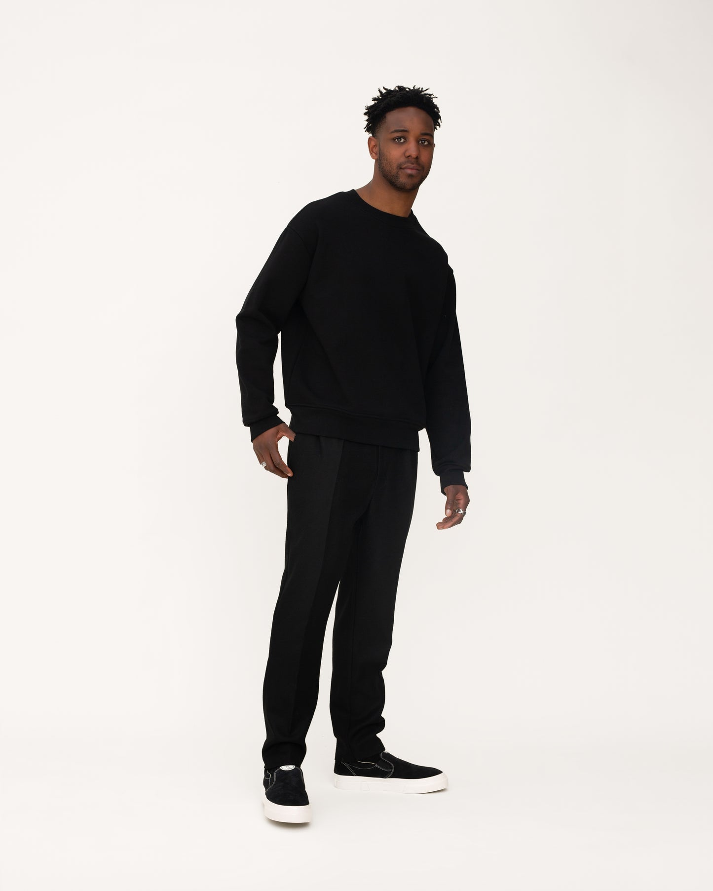mens designer sweatshirts, mens black sweatshirt, outfit